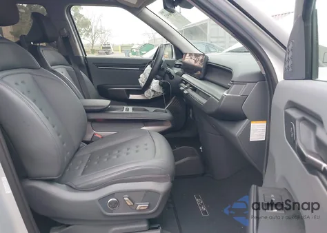 2024 Kia Ev9 Wind from USA, damaged, VIN KNDAFFS53R6047693